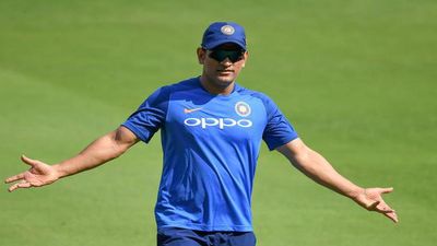 Delhi HC asks registry to inform cricketer Dhoni of defamation suit against him by ex-business partners