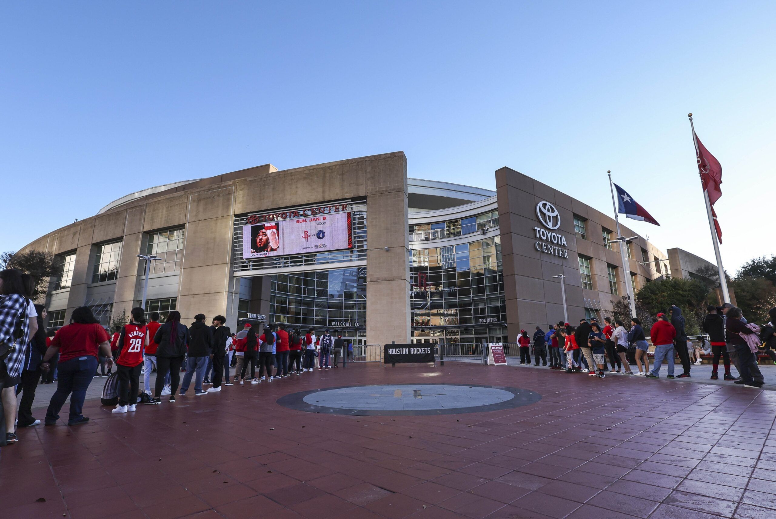 Rockets to introduce touchless security screening at…