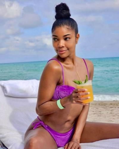 Gabrielle Union's Beachside Paradise: Captivating and Relaxation in Pictures