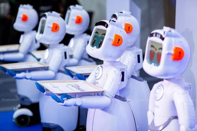 Robots to speed up service at Chulalongkorn Hospital