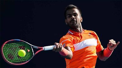 The contrast in the Indo-Chinese contest