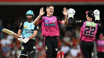 Sixers thump Heat to book BBL final at SCG