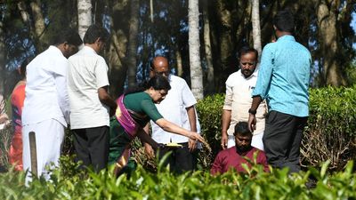 Jayalalithaa memorial in Kodanad to be open to the public, says V.K. Sasikala, after laying foundation stone