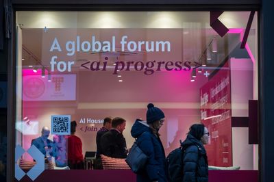 In Davos, AI Excitement Persists But Fears Over Managing Risks
