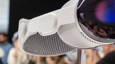 Apple Vision Pro and AirPods Pro 2 USB-C: Lossless and Spatial Audio explained