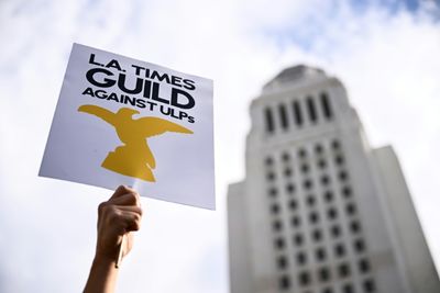LA Times Staff Walk Out Over Job Cut Threats