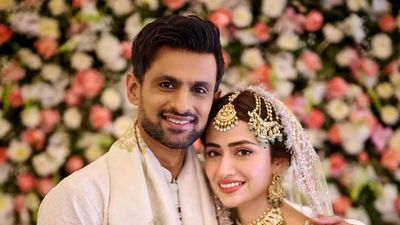 After 'unilateral divorce' with Sania Mirza, Shoaib Malik ties knot with Pakistan actor Sana Javed