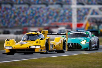 Daytona 24h Roar: Porsche tops GTP and GTD in fourth IMSA session