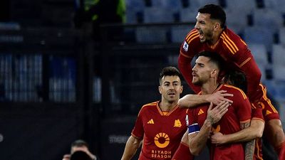 AS Roma begin life after Jose Mourinho with win over struggling Verona