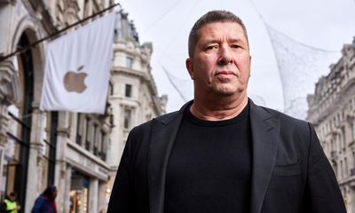 British inventor seeks to take $18bn bite out of Apple in bitter patent war