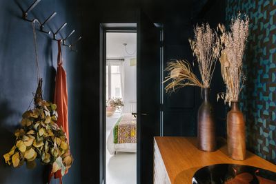 5 Mistakes Designers Say are Making Your Entryway Look Smaller — And How To Solve Them