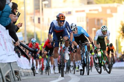 Michael Matthews fastest in uphill sprint to win Ruta de la Cerámica-Gran Premio Castellón