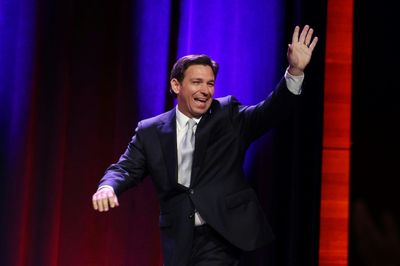 Florida Governor Ron DeSantis Drops Out of Presidential Bid, Endorses Trump