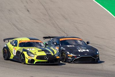 GT4 Winter Series Portimao: Day leads Forsetti to double glory