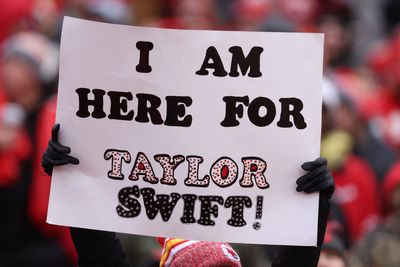 Taylor Swift arrives at Highmark Stadium for Chiefs-Bills