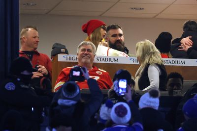 Jason Kelce does shot out of bowling ball before Chiefs play Bills