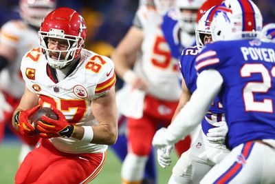 Chiefs take lead as Patrick Mahomes finds Travis Kelce