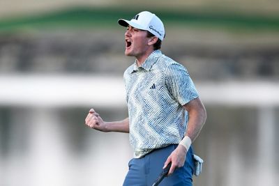 American Dunlap Becomes First Amateur Since 1991 To Win PGA Tour Event