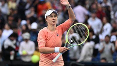 Focused Krejcikova closes in on rare Open title double