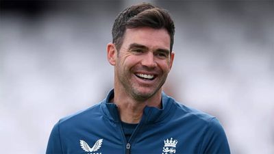 Darren Gough applauds James Anderson's dedication as the veteran pacer adjusts run-up ahead of India Tests