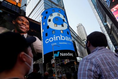 Coinbase Poised For Legal Victory In SEC Clash With 70% Odds: Legal Analyst