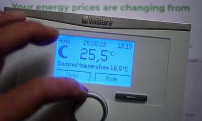 Energy bills in Great Britain forecast to fall by 16% in April