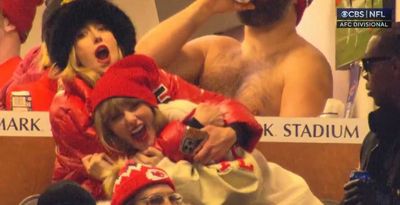 Shirtless Jason Kelce unintentionally photobombing Taylor Swift celebrating will never not be funny