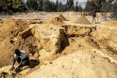 South African Miners See Gold In Hills Of Waste