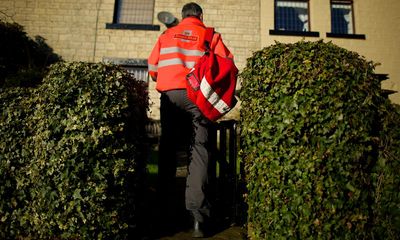 Royal Mail’s Saturday letter service should stay, says Downing Street