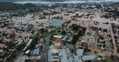 How a community 'saved itself' after Lismore flood, amid state government failure