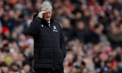 Roy Hodgson on thin ice after discussions with Palace chairman