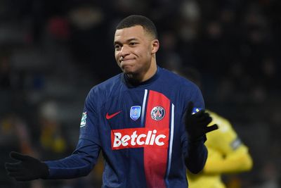 Kylian Mbappe makes unconventional demand a 'deal breaker' in negotiations with Real Madrid and Liverpool: report