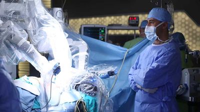 Intuitive Surgical Announces Its Next Robotic Surgery System. But ISRG Stock Whipsaws Lower.