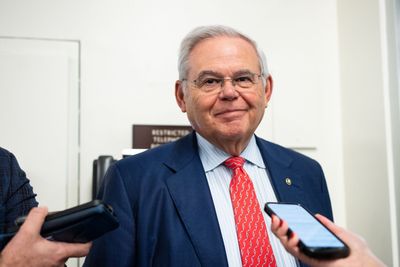 Menendez questions search warrants in federal bribery case - Roll Call