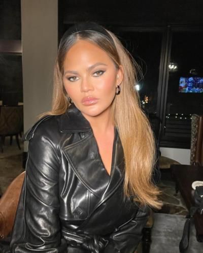 Chrissy Teigen: Igniting Fashion Trends with Her Black Sizzle
