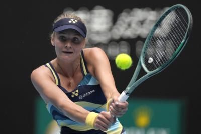 Ukraine's Dayana Yastremska makes history, reaches Australian Open semi-finals