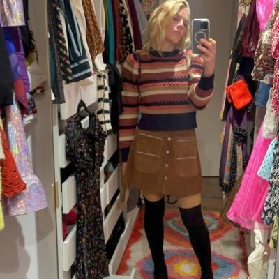 Busy Philipps: Embracing Fashion, Self-Expression, and Mirror Selfies in Style