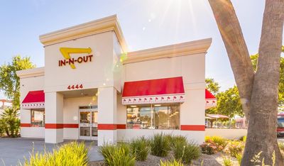 In-N-Out Burger in Mexico City: What Menus Are Available in this Pop-up?