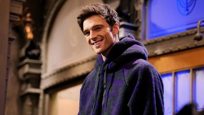 After Rumors Swirled About Jacob Elordi Breaking Up With Olivia Jade, An SNL Spy Spilled The Tea