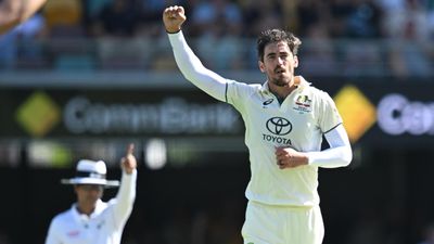 Starc reaches 350 Test wickets with quadruple blow