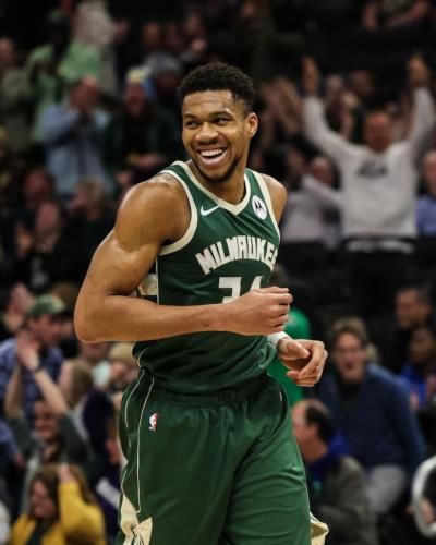 Unleashing the Unmatched Skills and athleticism of Giannis Antetokounmpo