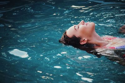 Dealing With Menopause Symptoms? Cold Water Swimming Could Alleviate Anxiety, Mood Swings And Hot Flushes