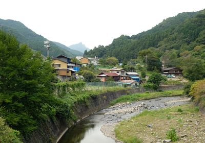 Japan's village with the oldest population is wooing young residents to survive