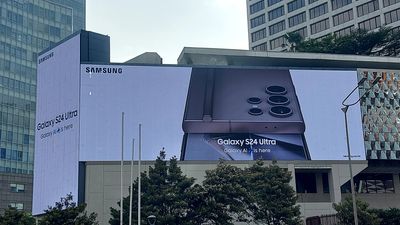 Samsung Chair Calls Galaxy Phones More Disappointing Than iPhones, Urges AI Focus