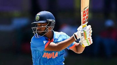 U-19 World Cup: Musheer Khan scores ton as India score 301 for 7 against Ireland