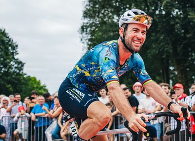 Mark Cavendish lays the foundations for 2024 success at Colombian altitude camp