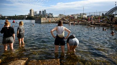Southerlies brush heatwave aside after record night