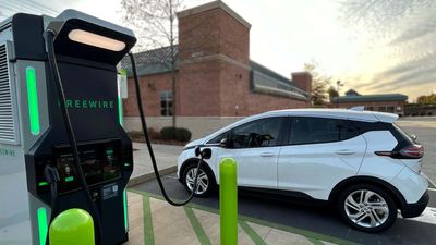 FreeWire Partners With GM Energy To Offer Its Battery-Powered Fast Chargers To Fleet Operators