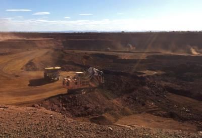 Fortescue clears China's iron ore surplus as shipments rise