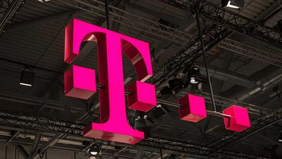 T-Mobile Earnings Miss, But Subscriber Adds Top AT&T, Verizon